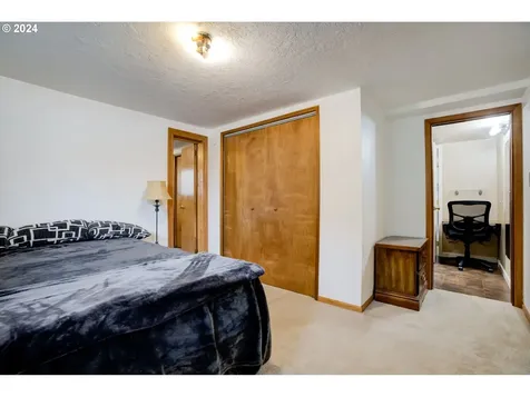4963 SE Bybee Boulevard Portland OR 97206