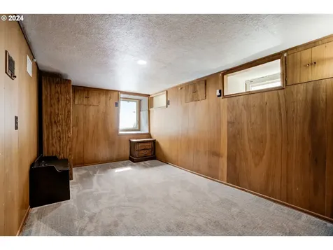 4963 SE Bybee Boulevard Portland OR 97206