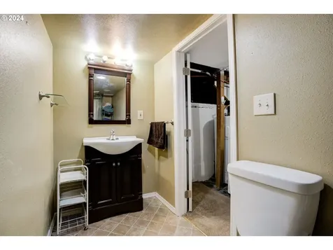 4963 SE Bybee Boulevard Portland OR 97206