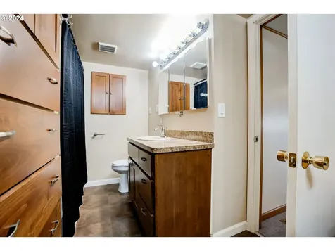 4963 SE Bybee Boulevard Portland OR 97206