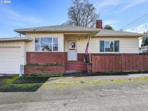 105 Fenton Avenue Molalla OR 97038