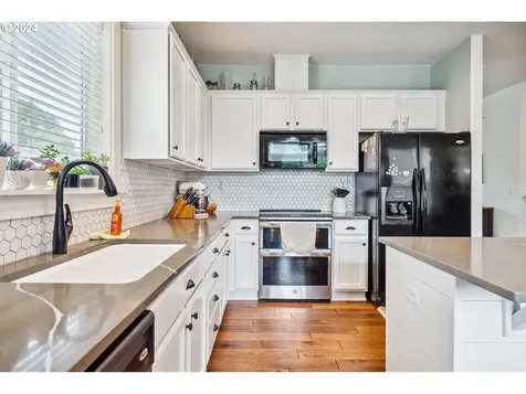 4525 Se Rosewood Street Hillsboro OR 97123