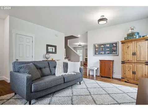 4525 Se Rosewood Street Hillsboro OR 97123