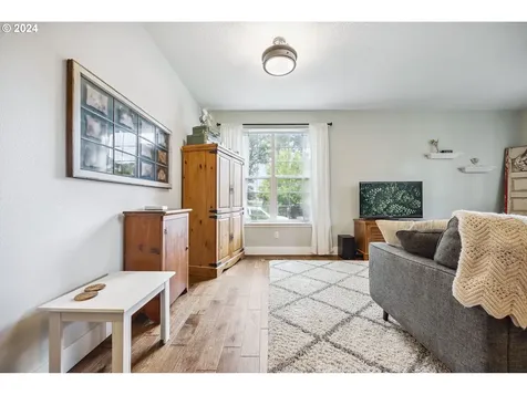 4525 Se Rosewood Street Hillsboro OR 97123