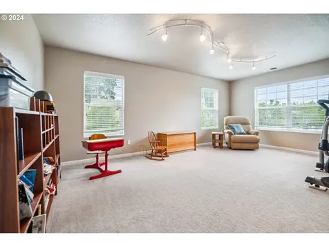 4525 Se Rosewood Street Hillsboro OR 97123