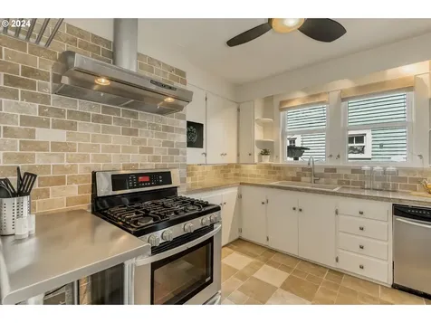2312 Ne 54th Avenue Portland OR 97213