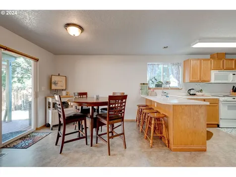 19209 Miles Street Oregon City OR 97045