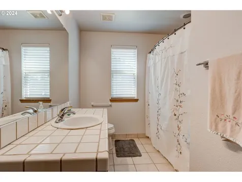 19209 Miles Street Oregon City OR 97045