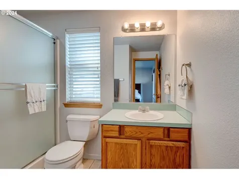 19209 Miles Street Oregon City OR 97045
