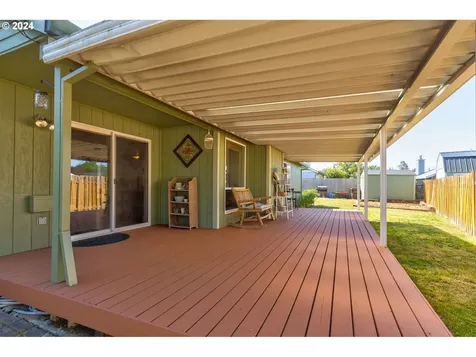 19209 Miles Street Oregon City OR 97045