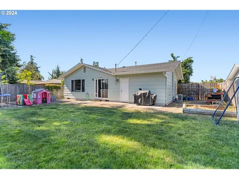 3851 Alcona Street Springfield OR 97478