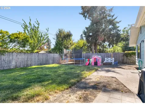 3851 Alcona Street Springfield OR 97478