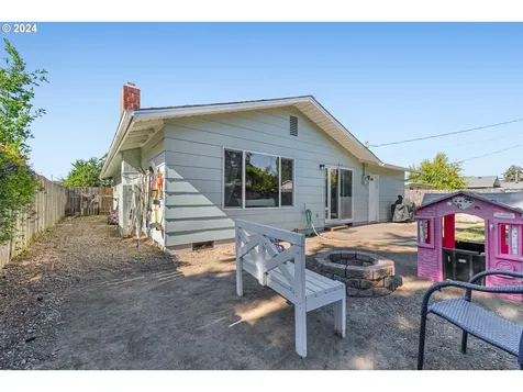 3851 Alcona Street Springfield OR 97478