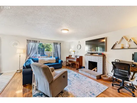 3851 Alcona Street Springfield OR 97478