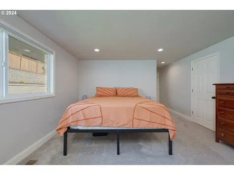 322 Nw Jason Court Hillsboro OR 97124
