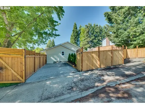 322 Nw Jason Court Hillsboro OR 97124
