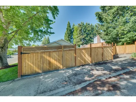 322 Nw Jason Court Hillsboro OR 97124