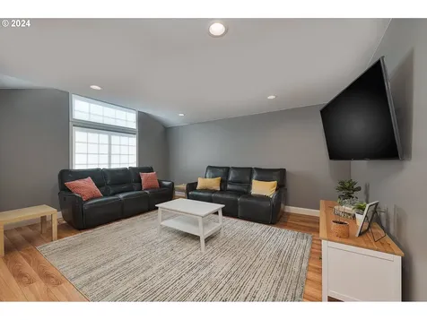 322 Nw Jason Court Hillsboro OR 97124