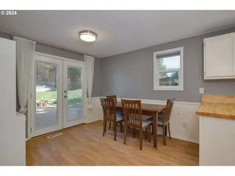 322 Nw Jason Court Hillsboro OR 97124