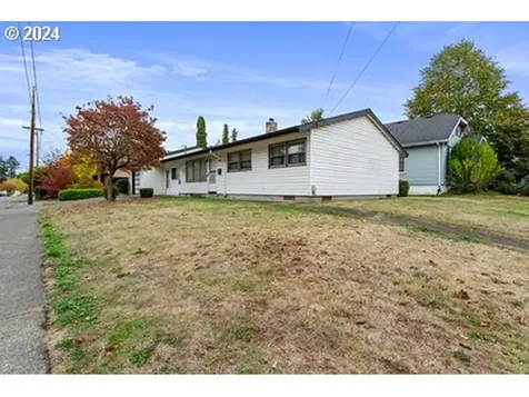 4526 N Hunt Street Portland OR 97203