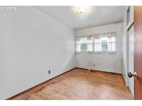 4526 N Hunt Street Portland OR 97203