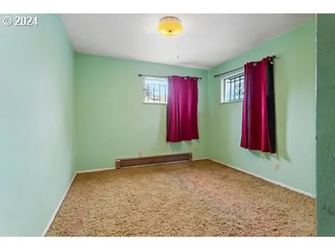 4526 N Hunt Street Portland OR 97203