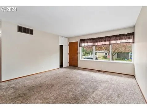 4526 N Hunt Street Portland OR 97203