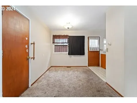4526 N Hunt Street Portland OR 97203
