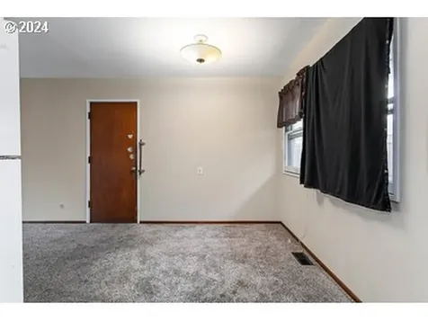 4526 N Hunt Street Portland OR 97203