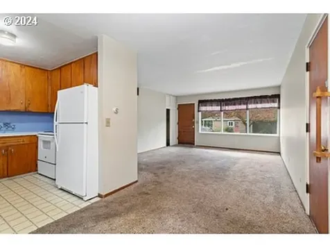 4526 N Hunt Street Portland OR 97203