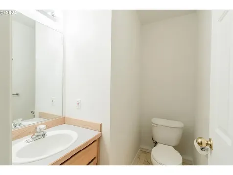 2715 NE 94th Street Vancouver WA 98665