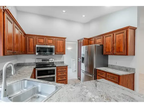 2715 NE 94th Street Vancouver WA 98665