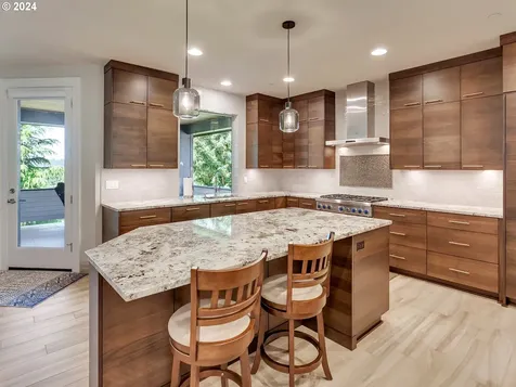 915 Cedar Street Lake Oswego OR 97034