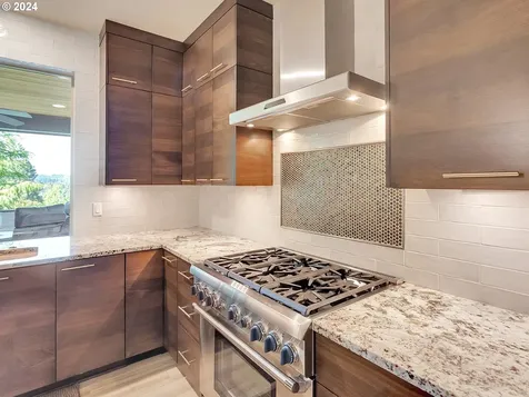 915 Cedar Street Lake Oswego OR 97034