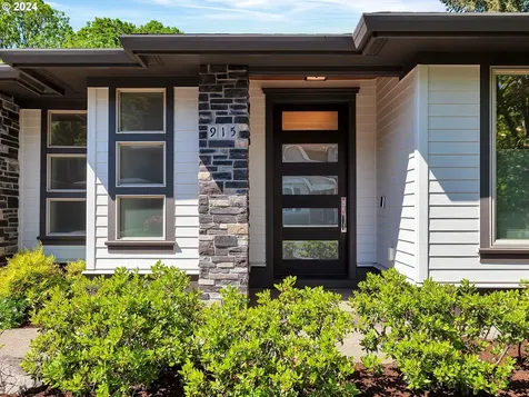 915 Cedar Street Lake Oswego OR 97034