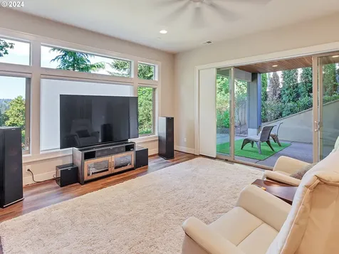 915 Cedar Street Lake Oswego OR 97034