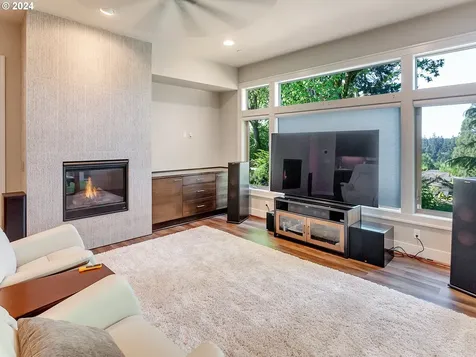 915 Cedar Street Lake Oswego OR 97034