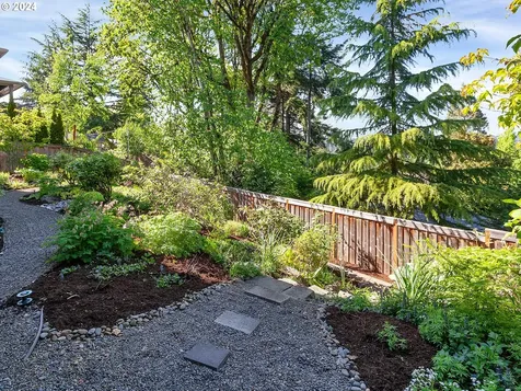 915 Cedar Street Lake Oswego OR 97034