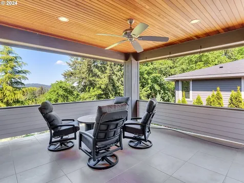 915 Cedar Street Lake Oswego OR 97034