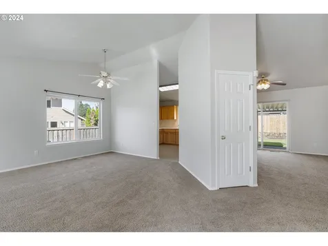 20014 Augusta Drive Oregon City OR 97045