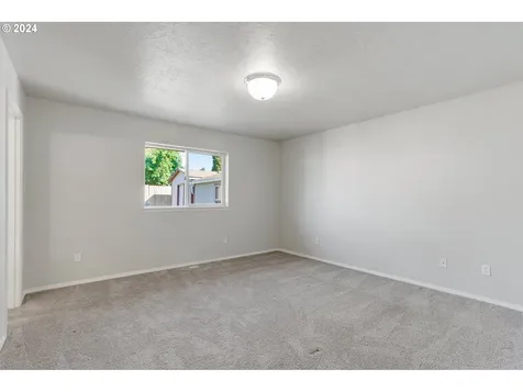20014 Augusta Drive Oregon City OR 97045