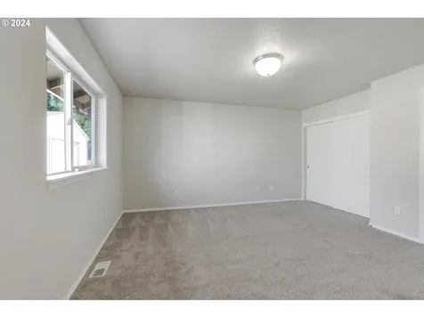 20014 Augusta Drive Oregon City OR 97045