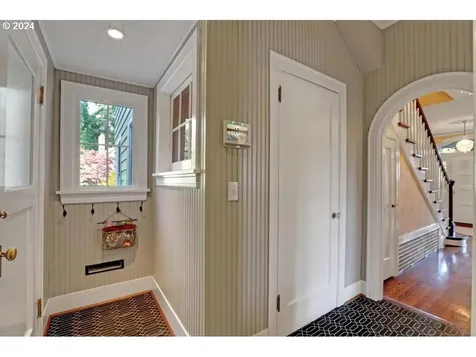 3022 NW Quimby Street Portland OR 97210