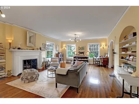 3022 NW Quimby Street Portland OR 97210