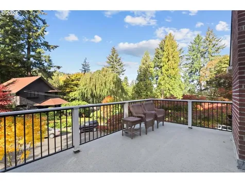 3022 NW Quimby Street Portland OR 97210