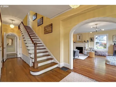 3022 NW Quimby Street Portland OR 97210