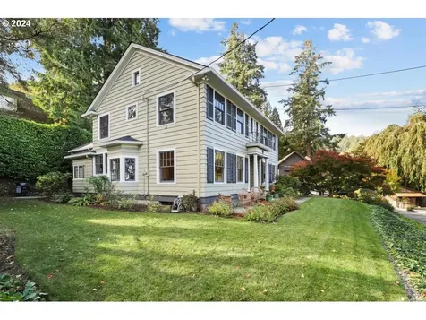 3022 NW Quimby Street Portland OR 97210