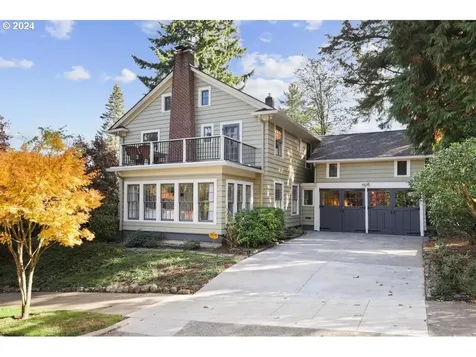 3022 NW Quimby Street Portland OR 97210