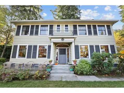 3022 NW Quimby Street Portland OR 97210