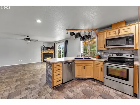 16205 Ne 32nd Street Vancouver WA 98682